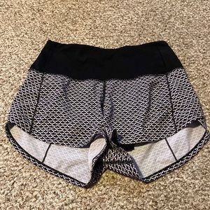 Like new condition high rise speed up shorts RARE Pattern